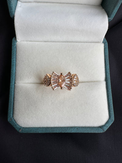 Sapphire cubic ring