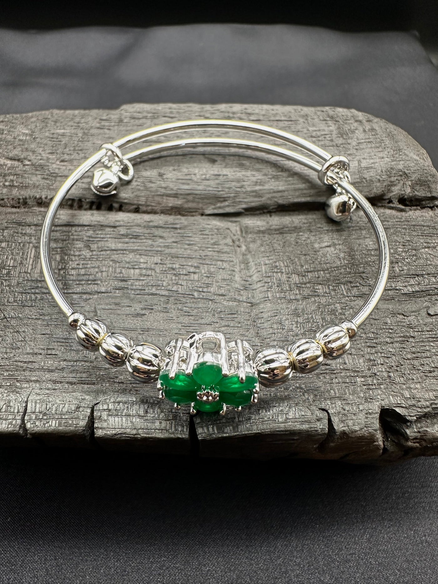 Natural emerald adjustable bracelet