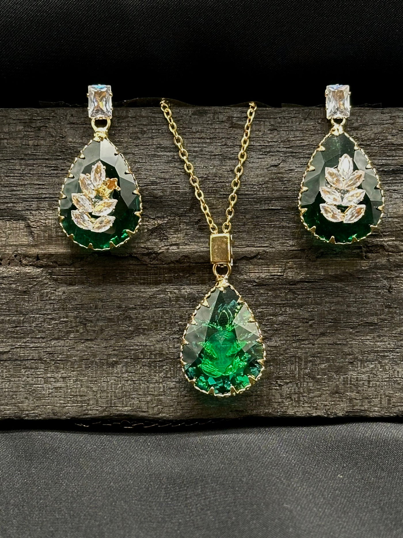 Water drop crystal necklace set
