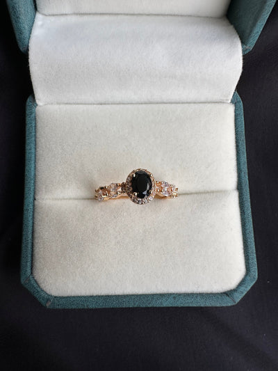 Oval stone sapphire ring