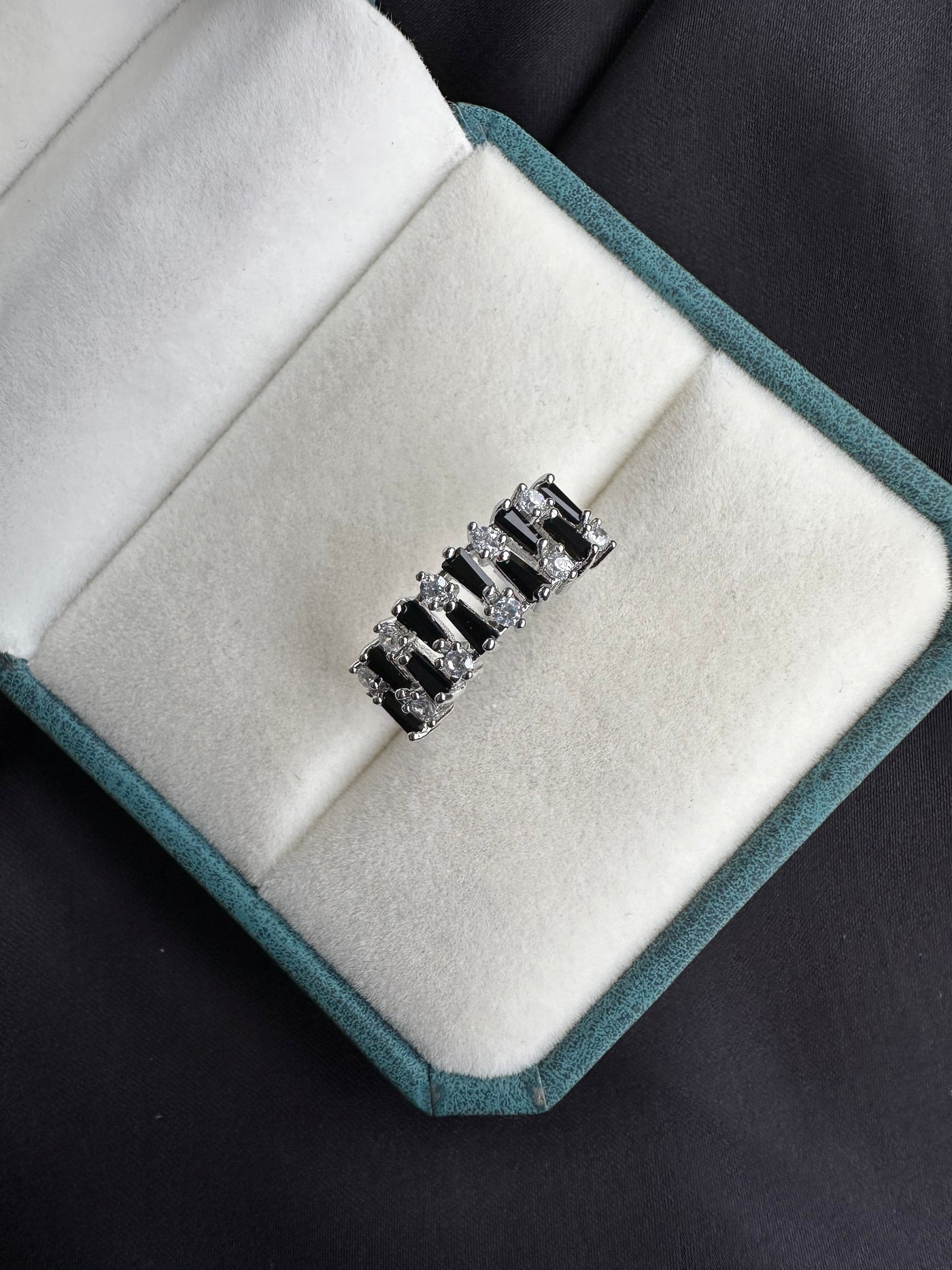 Sparkle cubic ring