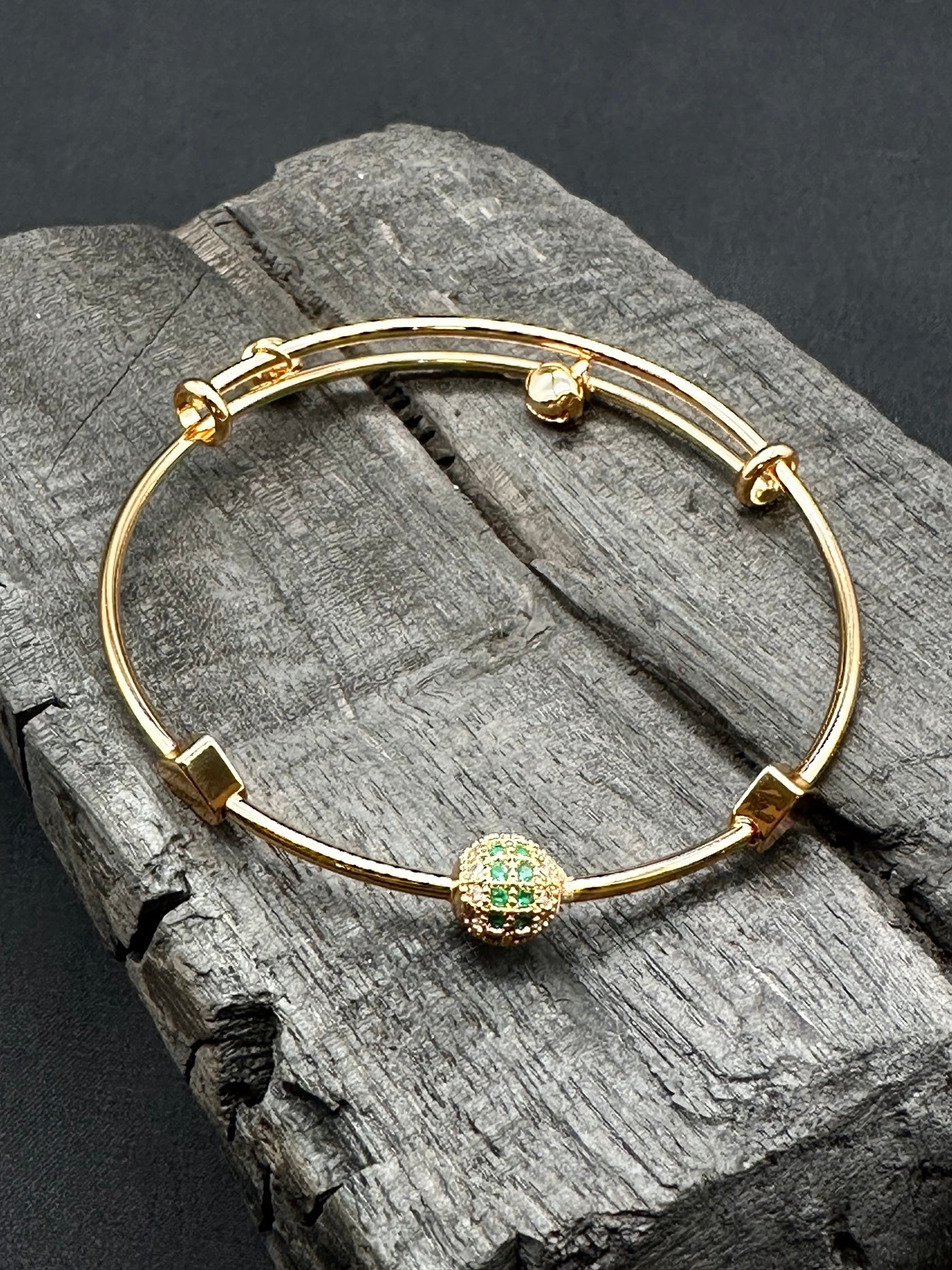 Golden heartbeat adjustable bracelet