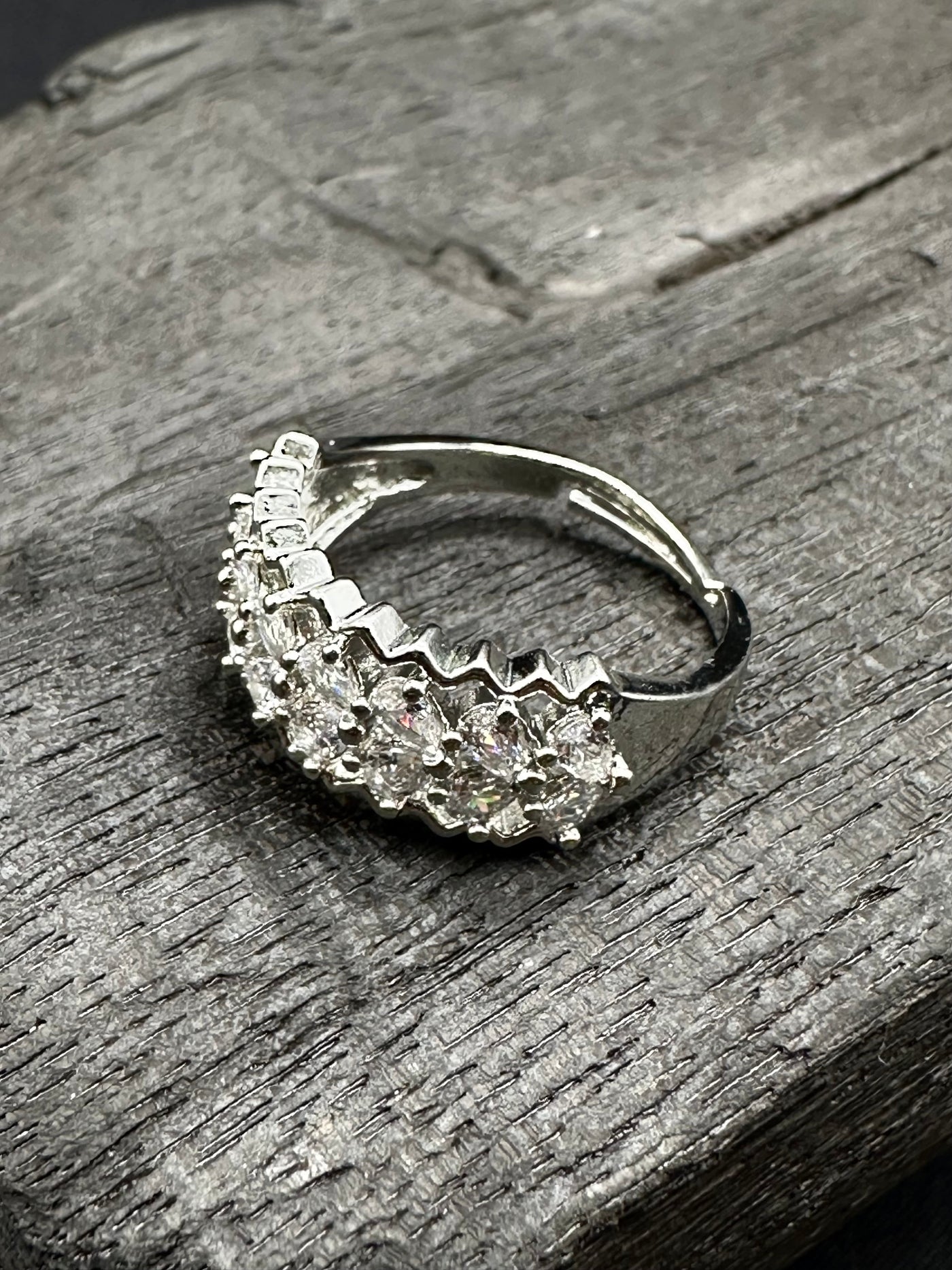 Romantic crystal silver ring