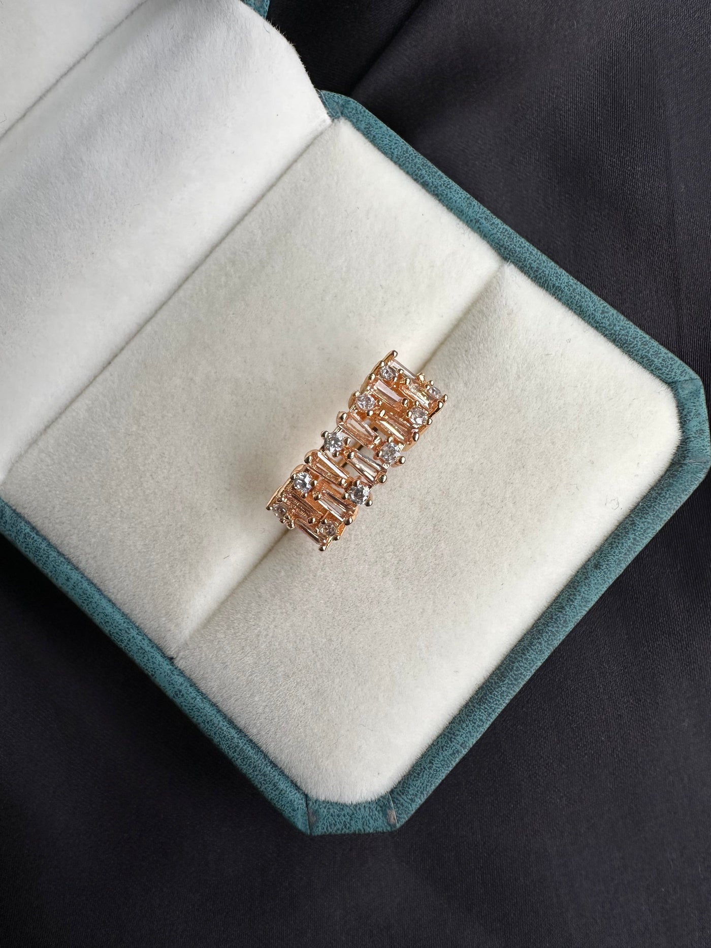 Sparkle cubic ring